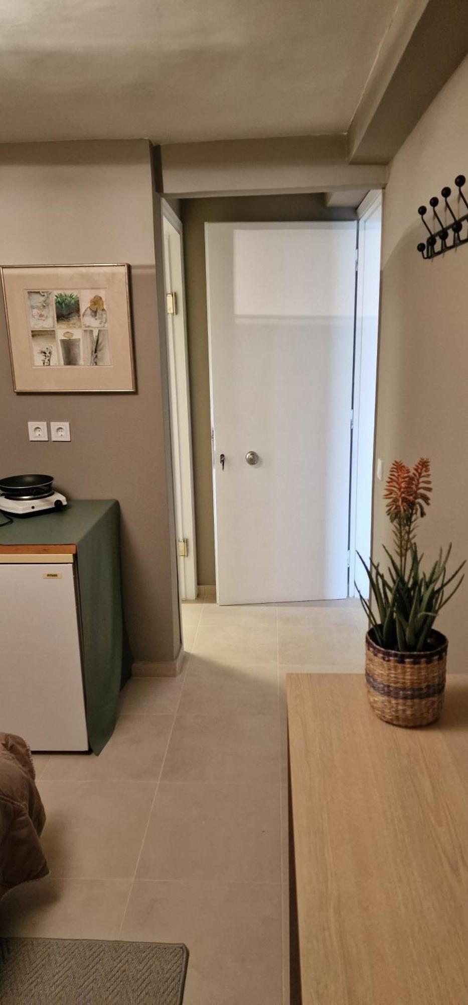 A Cozy Affordable Place At Voula 雅典 外观 照片